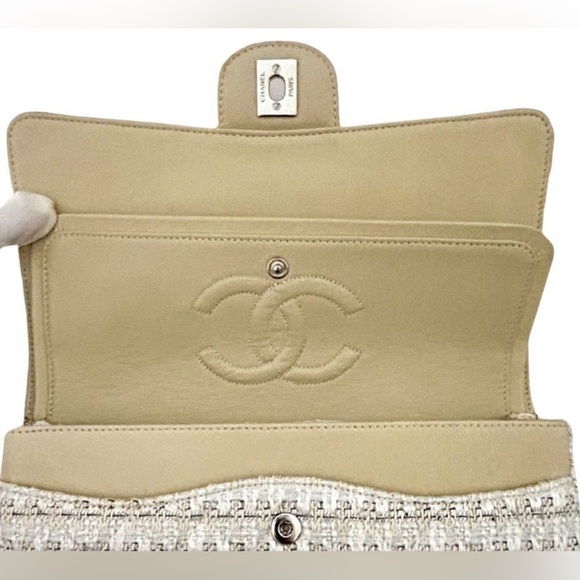Chanel Women’s‎ Tweed Medium Timeless Classic Double Flap Shoulder Bag AUTHENTIC - Picture 7 of 16